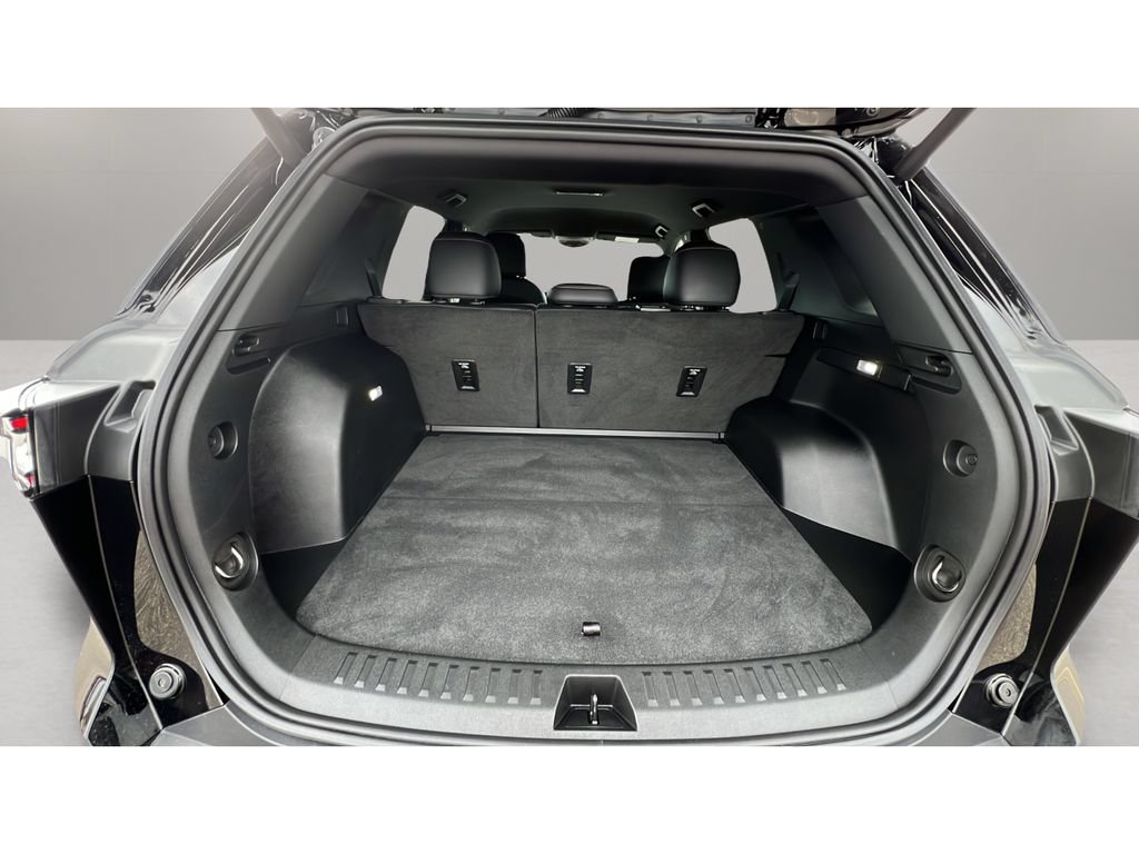 Certified 2025 Chevrolet Equinox ACTIV w/ Safety and Technology Package AWD/4WD image 30