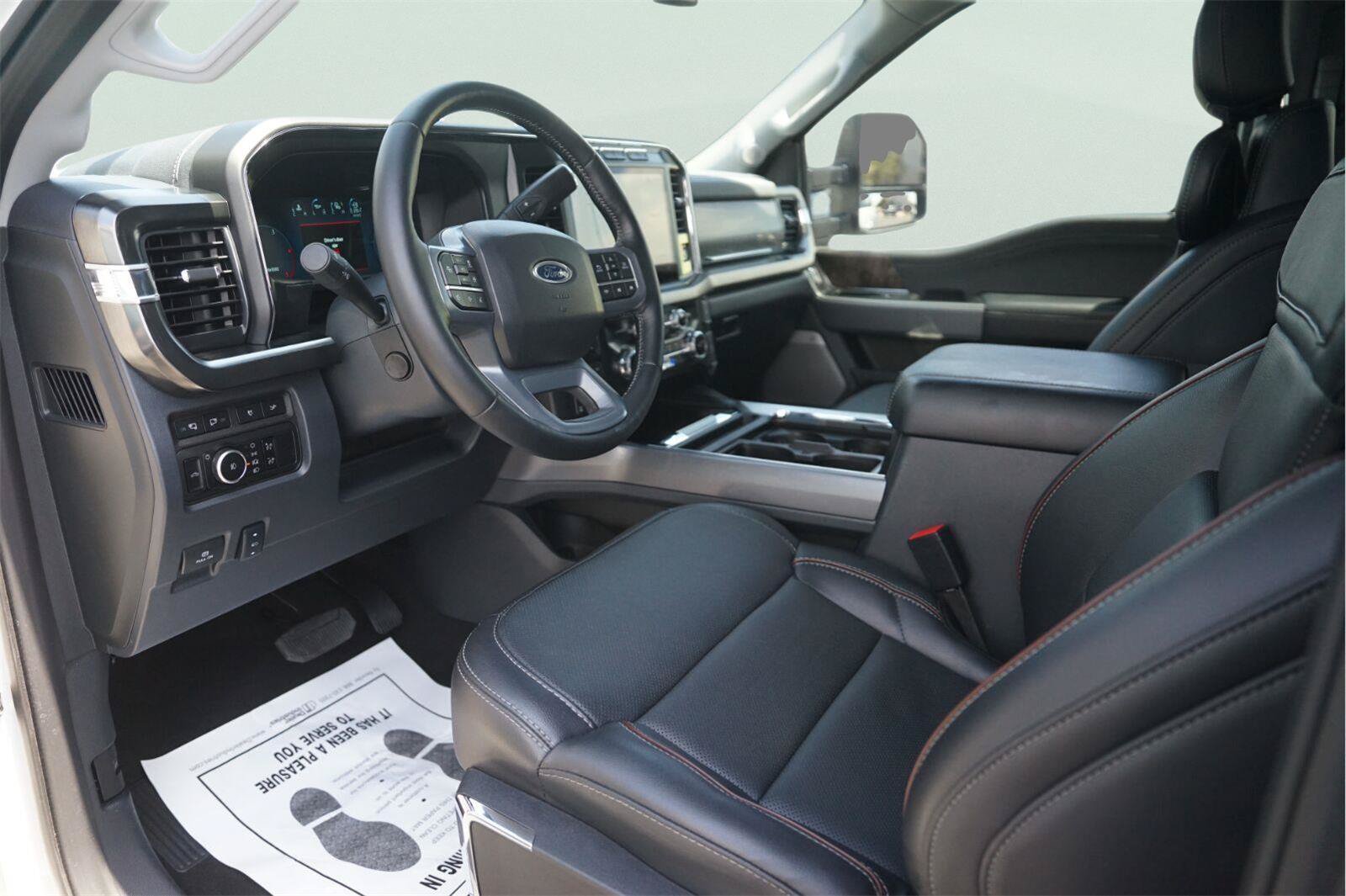 Certified 2024 Ford F250 Lariat w/ Lariat Ultimate Package AWD/4WD image 8