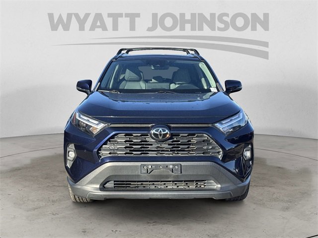 Used 2023 Toyota RAV4 XLE Premium image 8