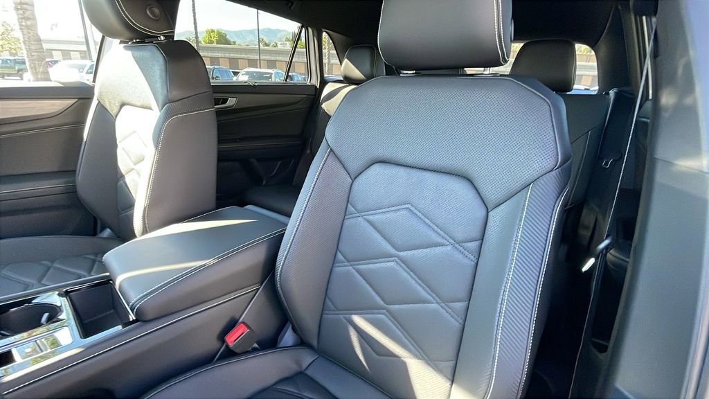 New 2026 Volkswagen Atlas Cross Sport SE FWD image 15