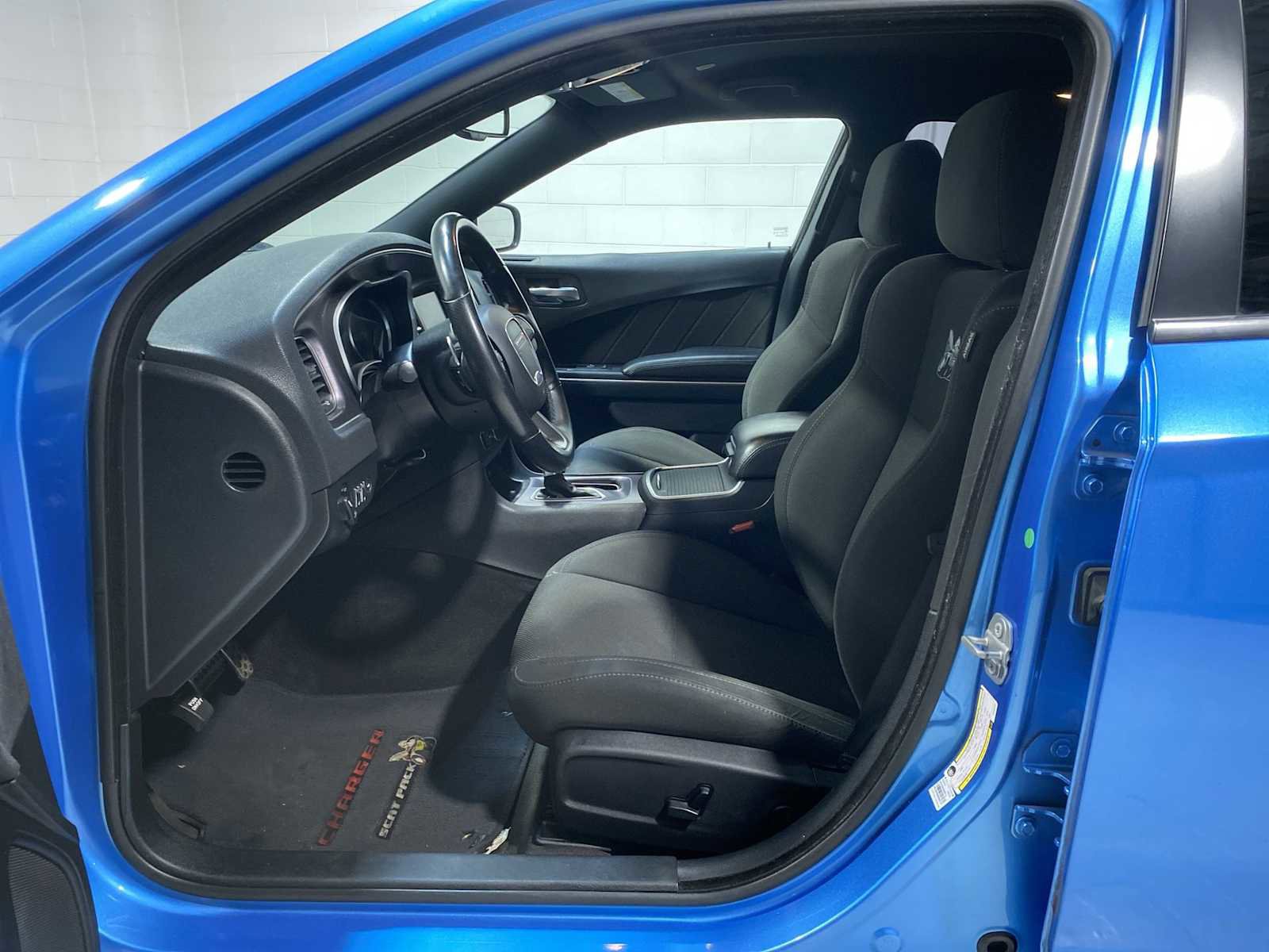 Used 2018 Dodge Charger R/T Scat Pack w/ Dynamics Package image 2