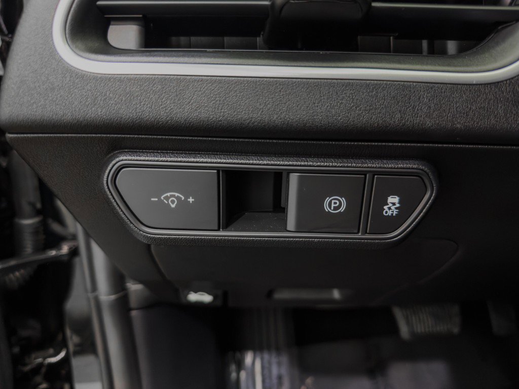 Used 2025 Kia K4 LX image 23