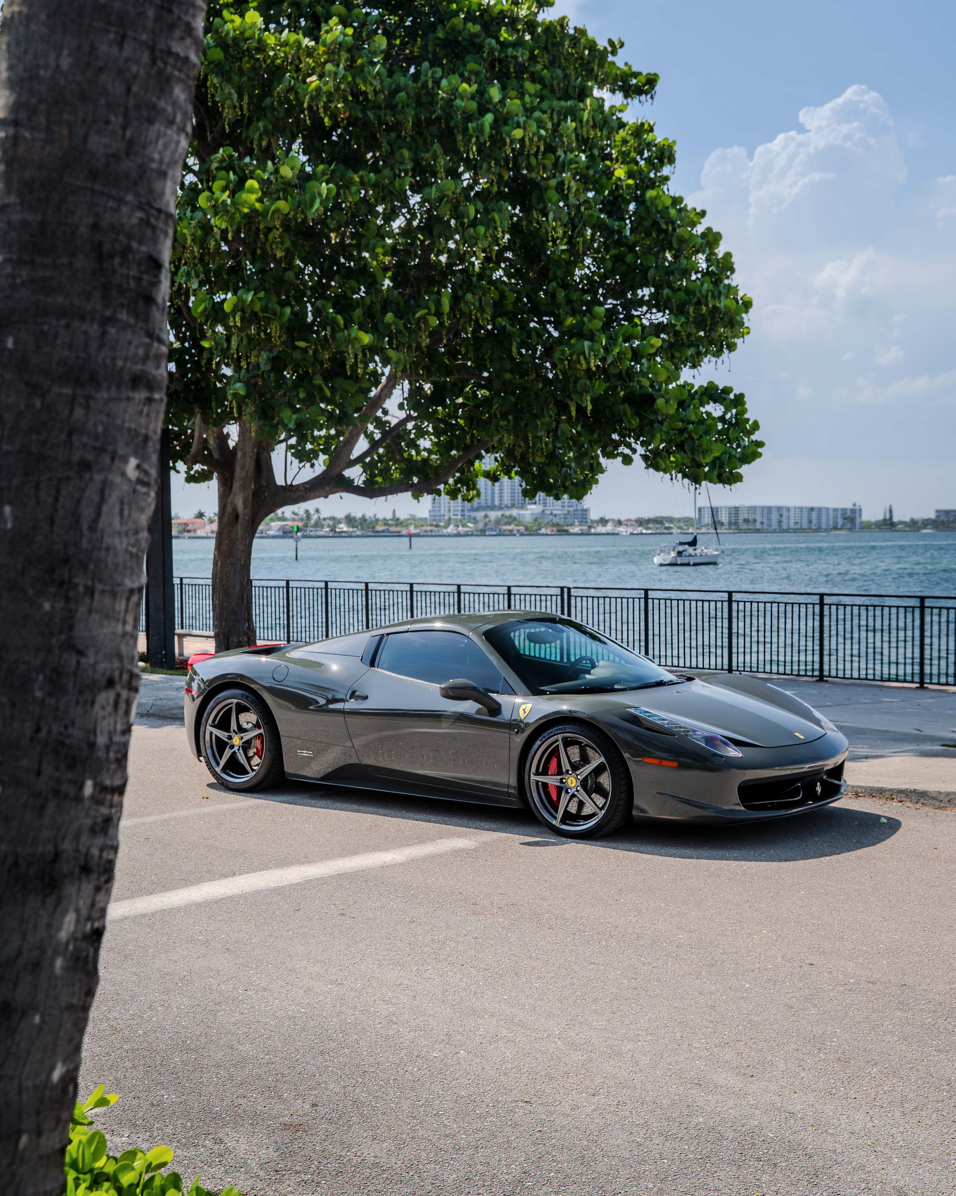 Used 2014 Ferrari 458 Spider RWD image 7