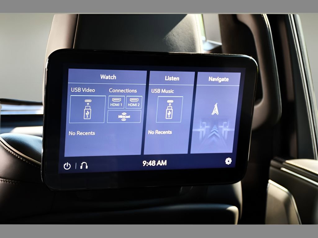 Used 2021 Cadillac Escalade Premium Luxury Platinum AWD/4WD image 19