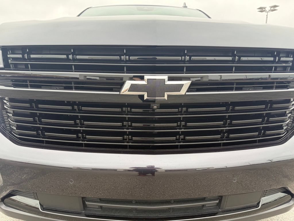 Used 2024 Chevrolet Tahoe RST w/ Luxury Package AWD/4WD image 13