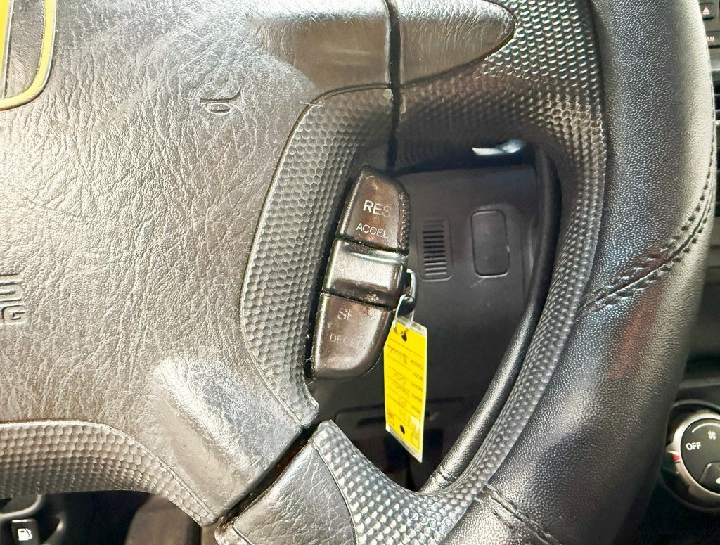 Used 2005 Honda CR-V LX image 11