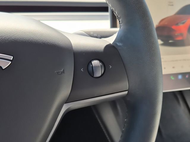 Used 2024 Tesla Model Y Long Range image 27