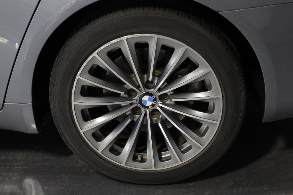 Used 2012 BMW 740Li image 36