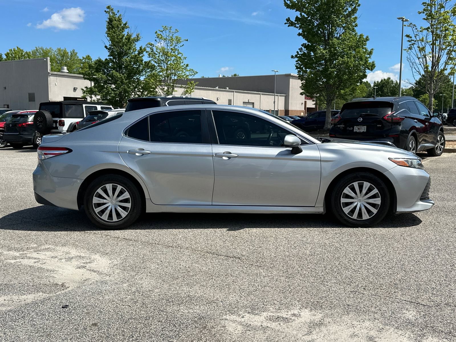 Used 2018 Toyota Camry FWD image 5