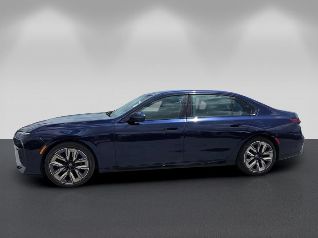 Certified 2023 BMW 760i xDrive AWD/4WD image 7