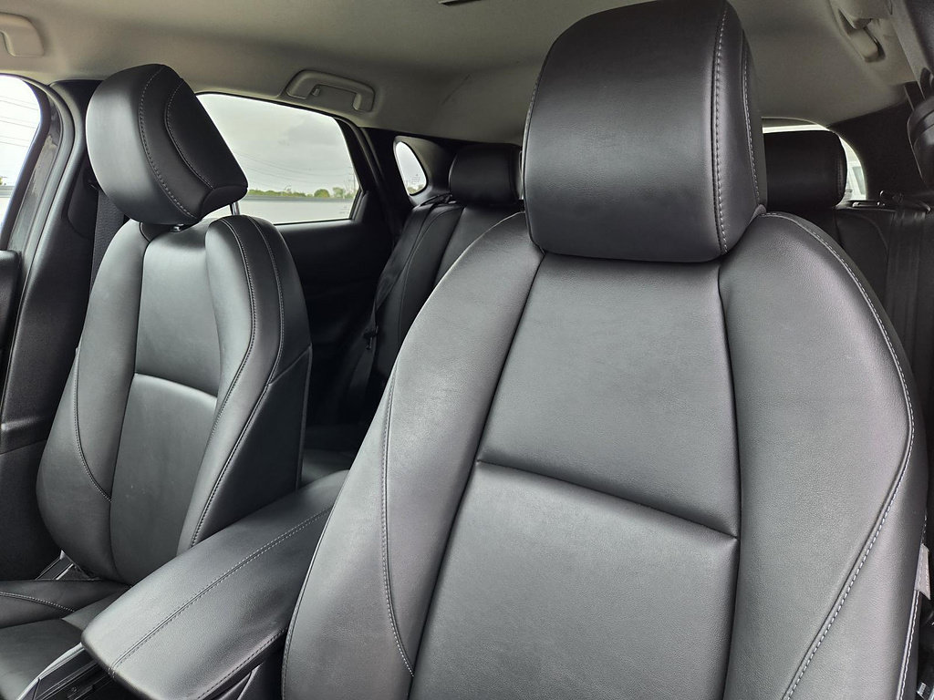 Used 2022 MAZDA CX-30 AWD 2.5 S w/ Select Package image 22
