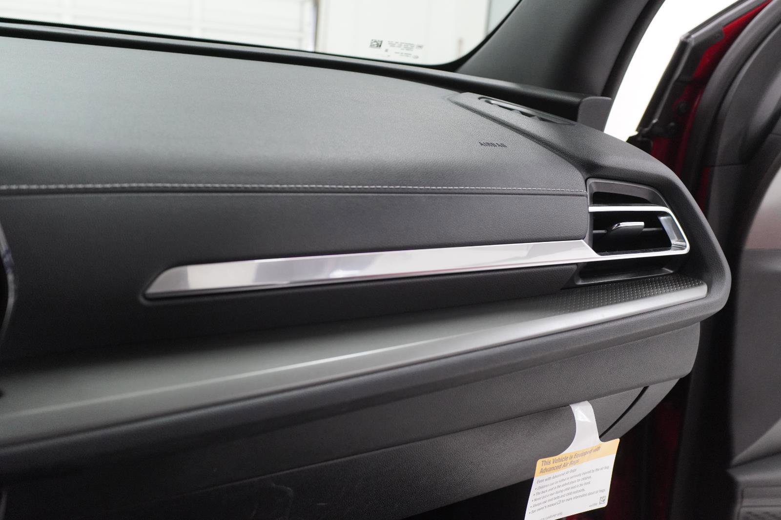 Used 2024 Chevrolet Traverse LT w/ Midnight/Sport Edition image 34