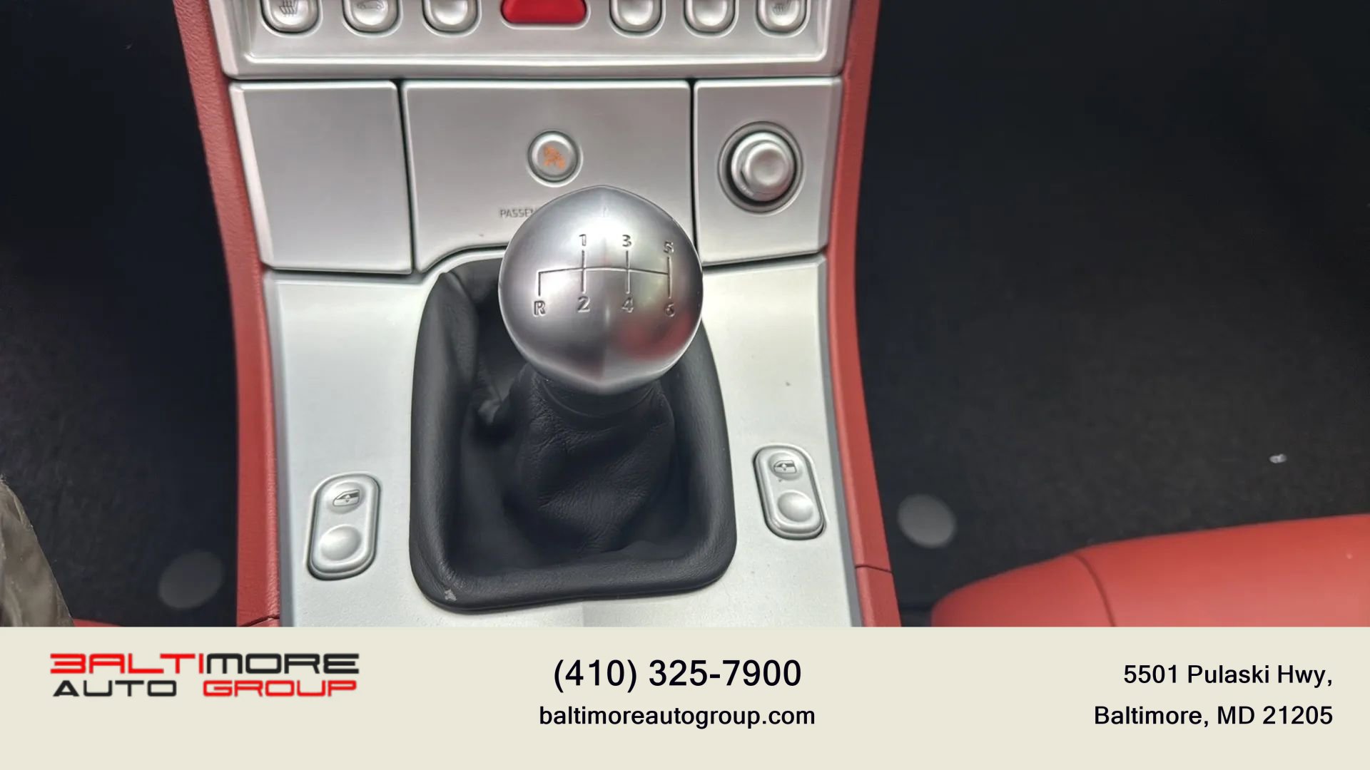 Used 2007 Chrysler Crossfire Limited image 29