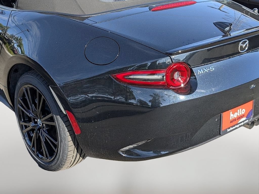 New 2026 MAZDA MX-5 Miata Club w/ Interior Package RWD image 13