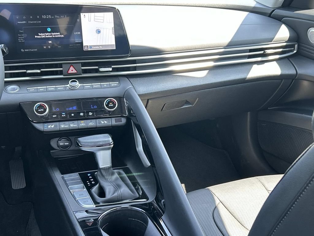 Certified 2023 Hyundai Elantra Limited FWD image 23