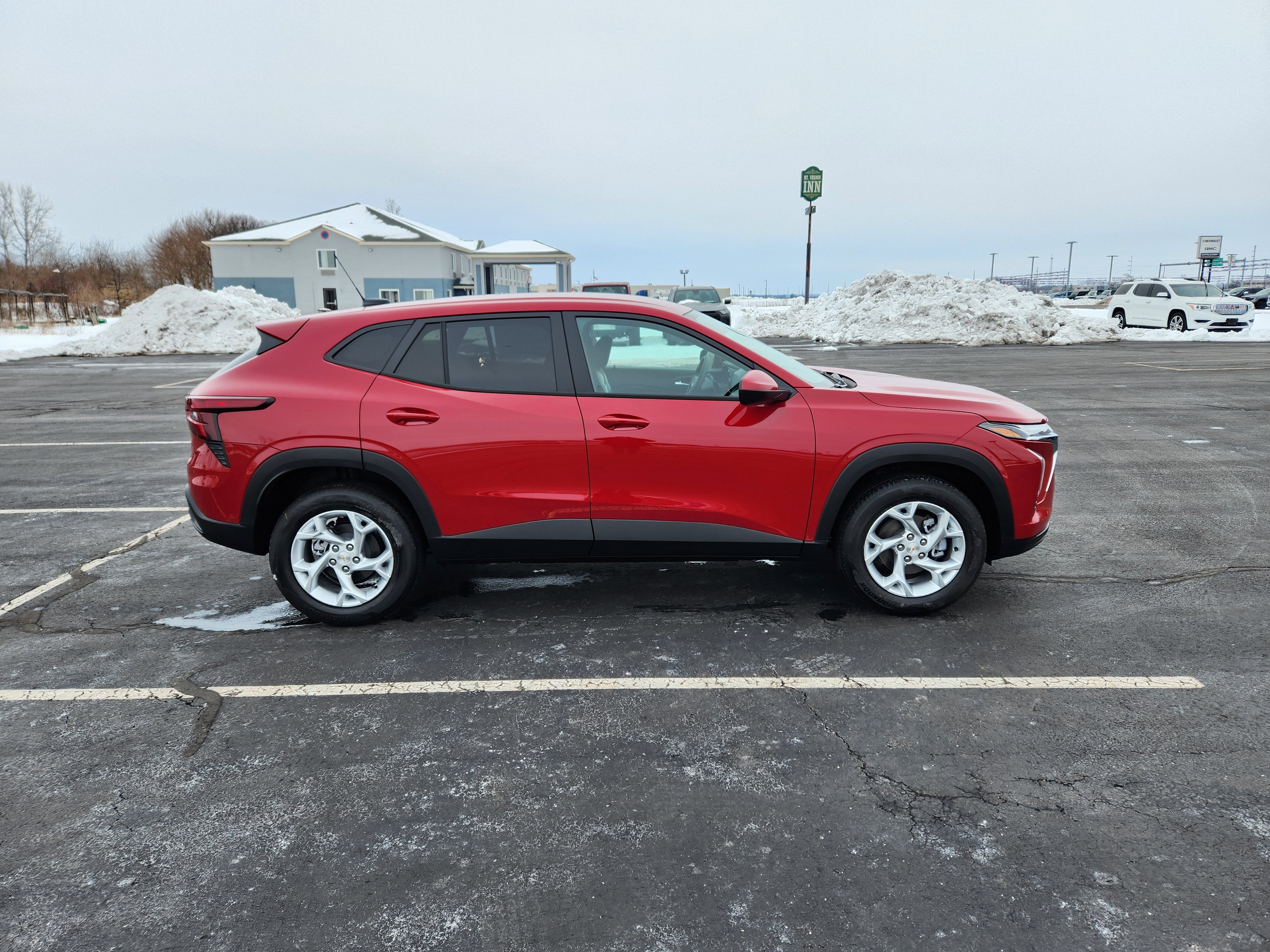New 2026 Chevrolet Trax LS w/ LS Convenience Package image 5