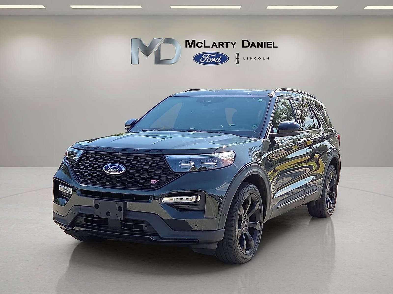 Certified 2023 Ford Explorer ST w/ Equipment Group 401A image 2