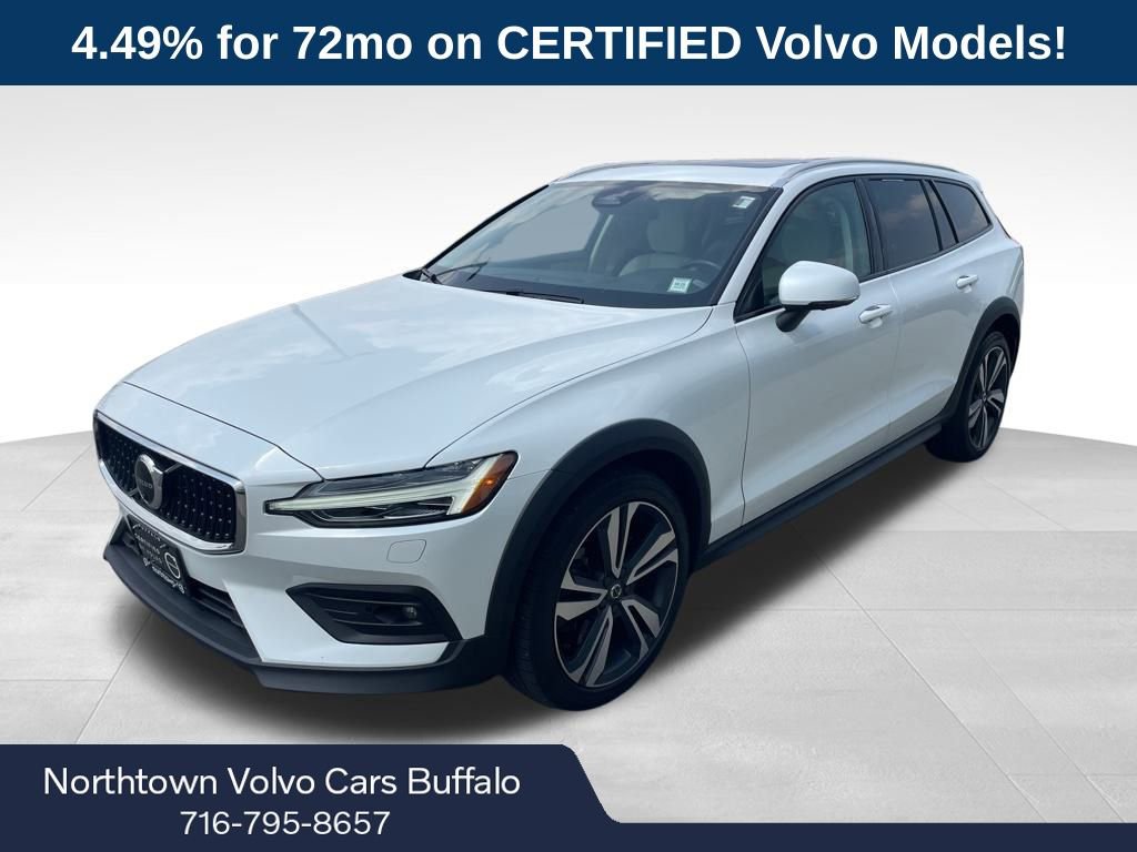 Certified 2023 Volvo V60 B5 Cross Country Plus w/ Climate Package