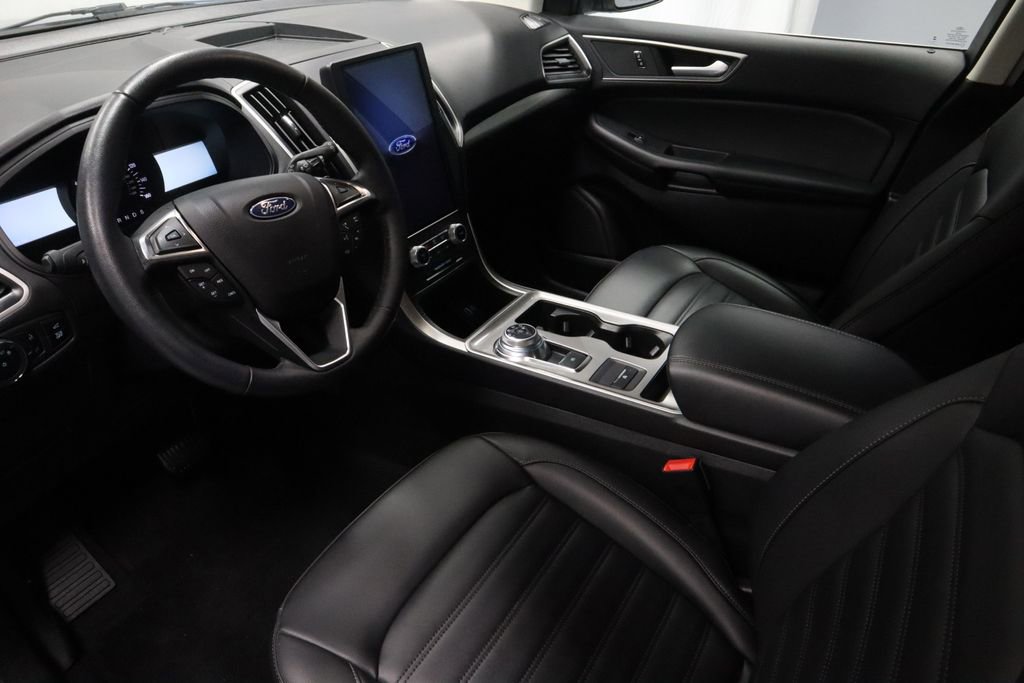 Certified 2024 Ford Edge SEL w/ Convenience Package image 24