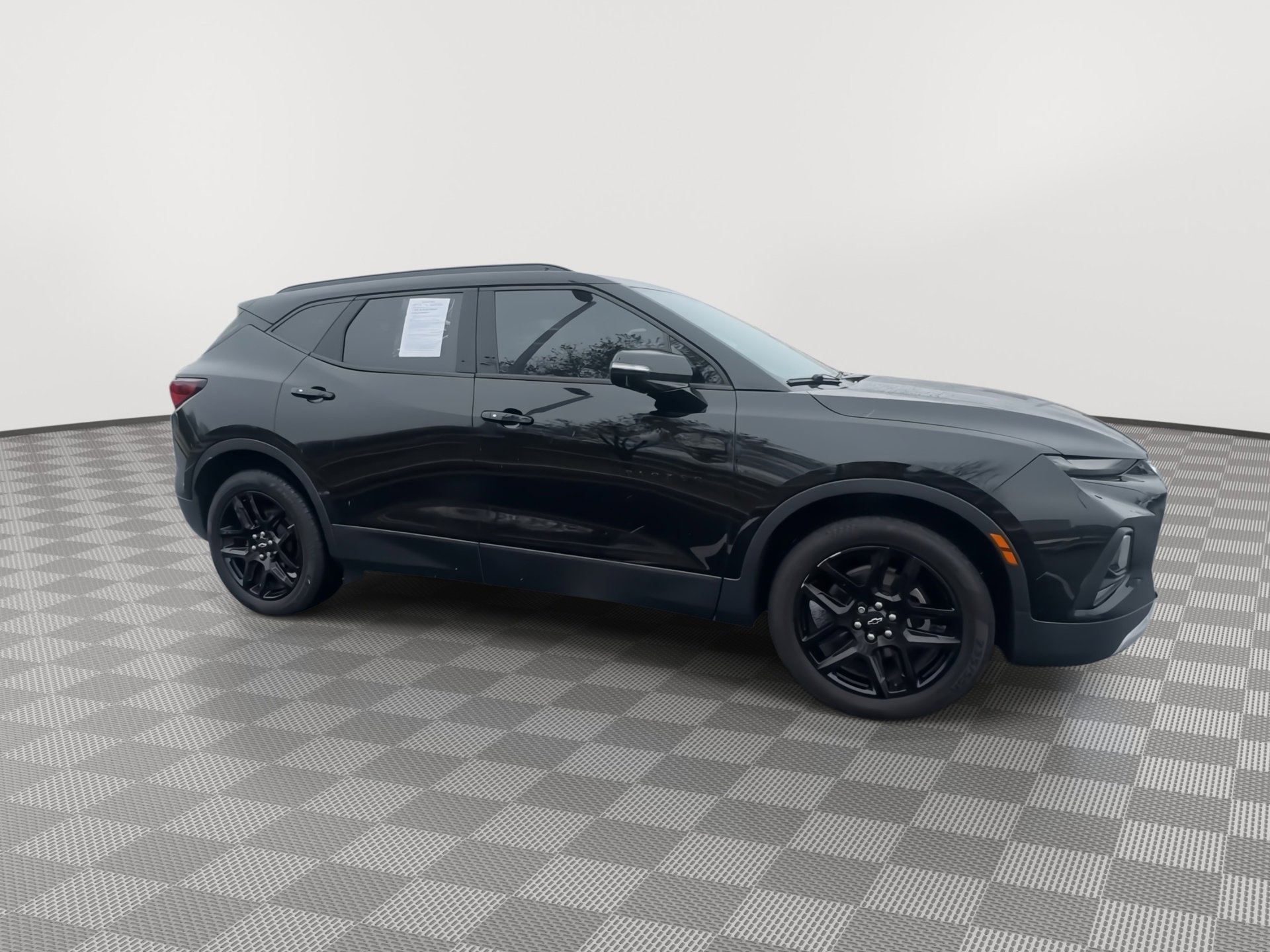 Used 2019 Chevrolet Blazer LT w/ Sound & Technology Package image 2