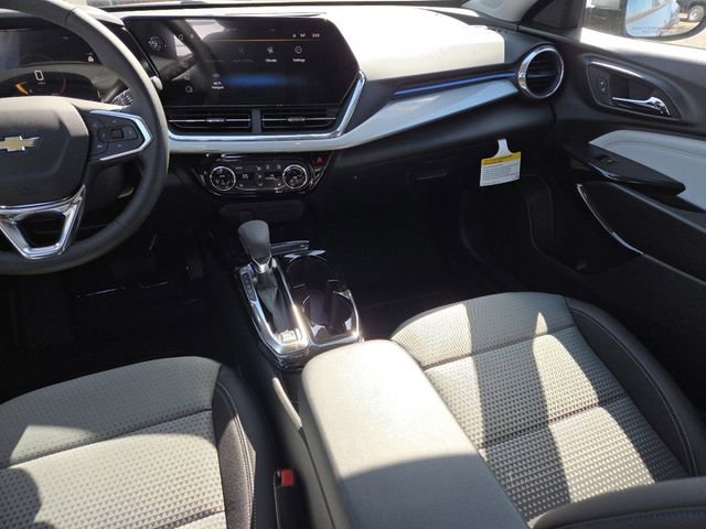 New 2026 Chevrolet Trax LT w/ Driver Confidence Package FWD image 30