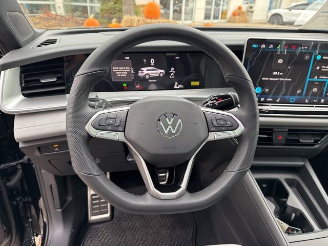 New 2026 Volkswagen Tiguan SE R-Line image 29