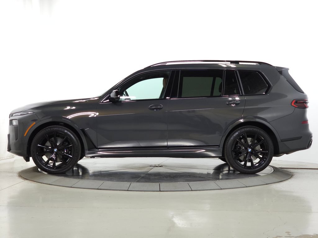 Used 2026 BMW X7 M60i AWD/4WD image 4