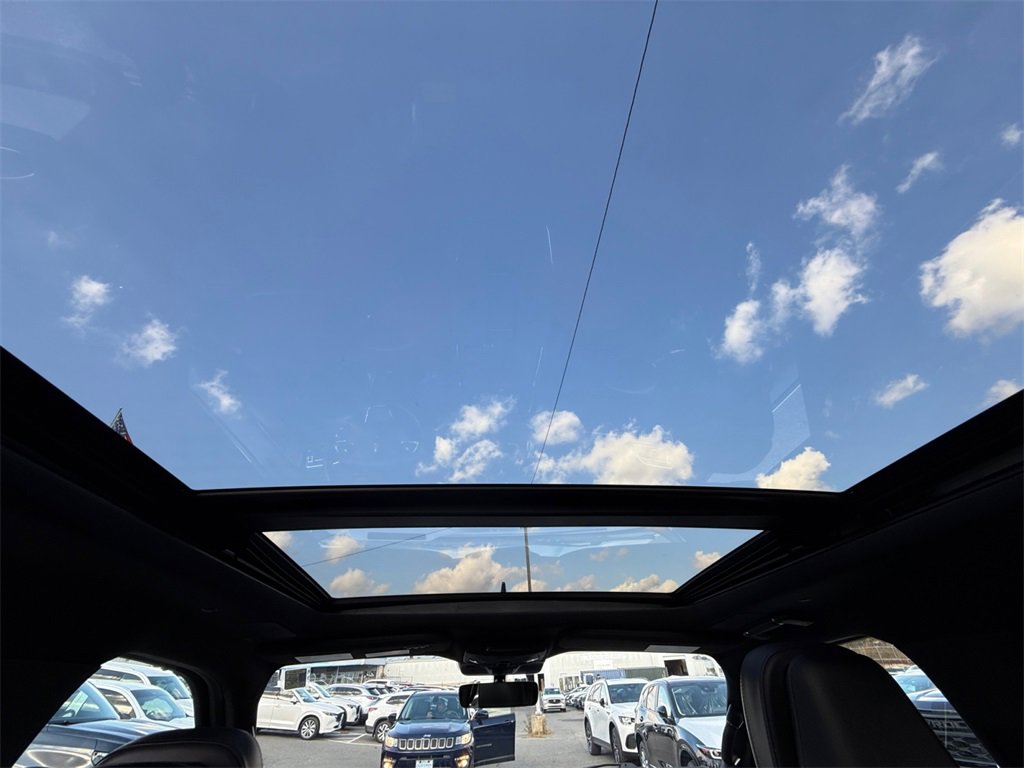 Used 2023 Lincoln Navigator Reserve image 22