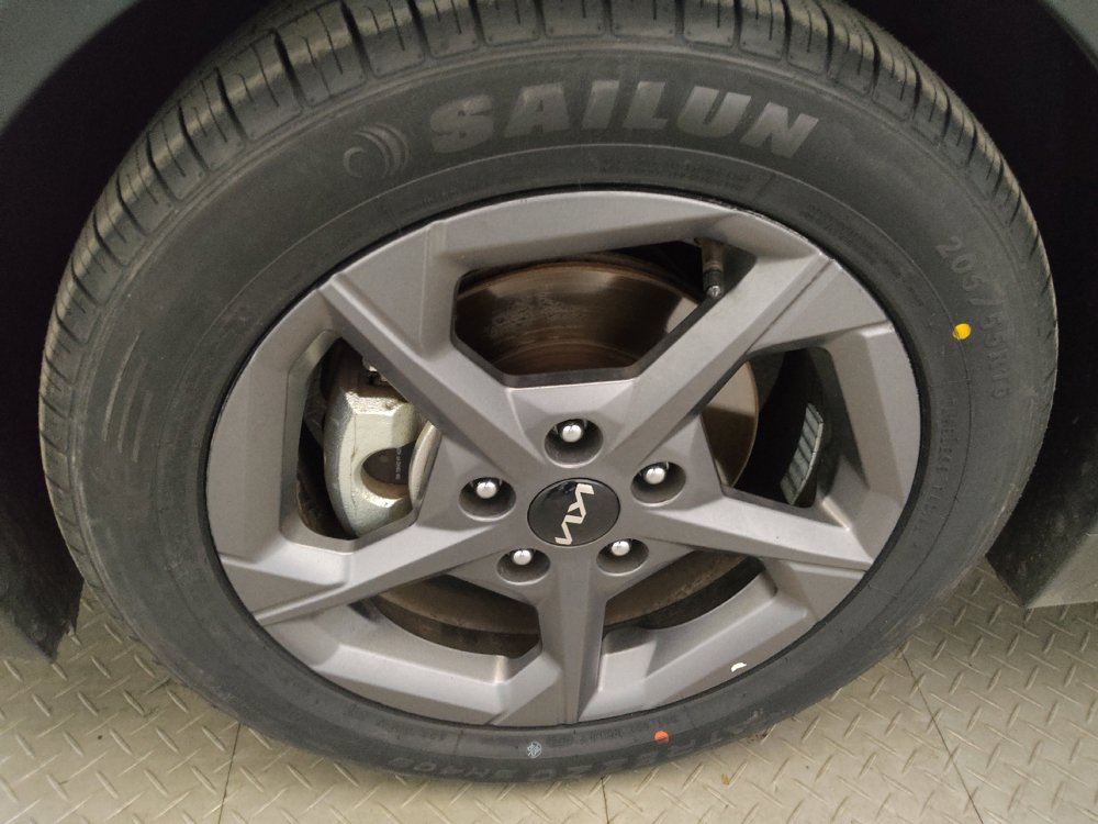 Used 2025 Kia K4 FWD image 31
