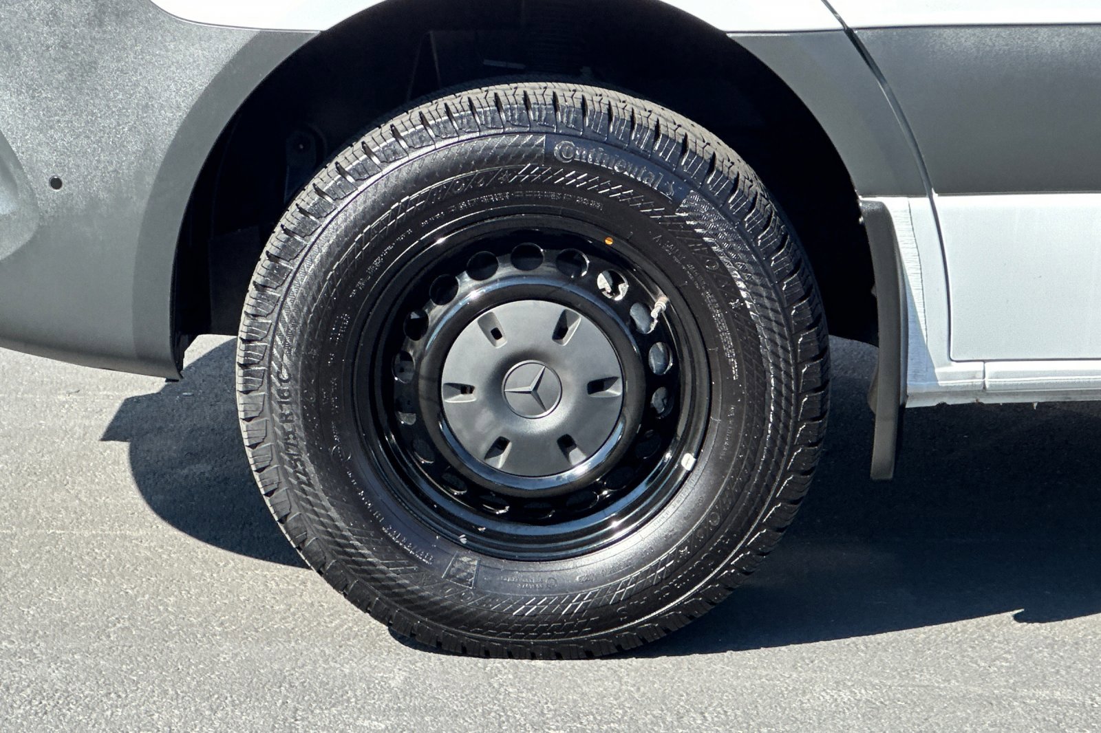 Used 2025 Mercedes-Benz Sprinter 3500 image 26