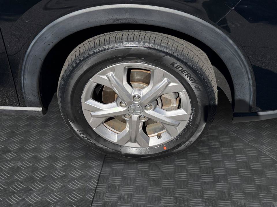 Certified 2025 Honda HR-V LX image 29