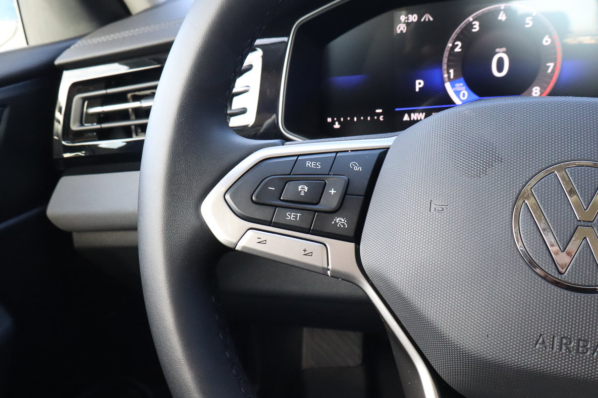 Used 2025 Volkswagen Jetta SE image 26