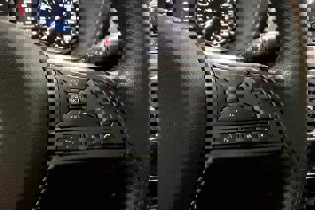 Used 2025 Nissan Sentra S image 19