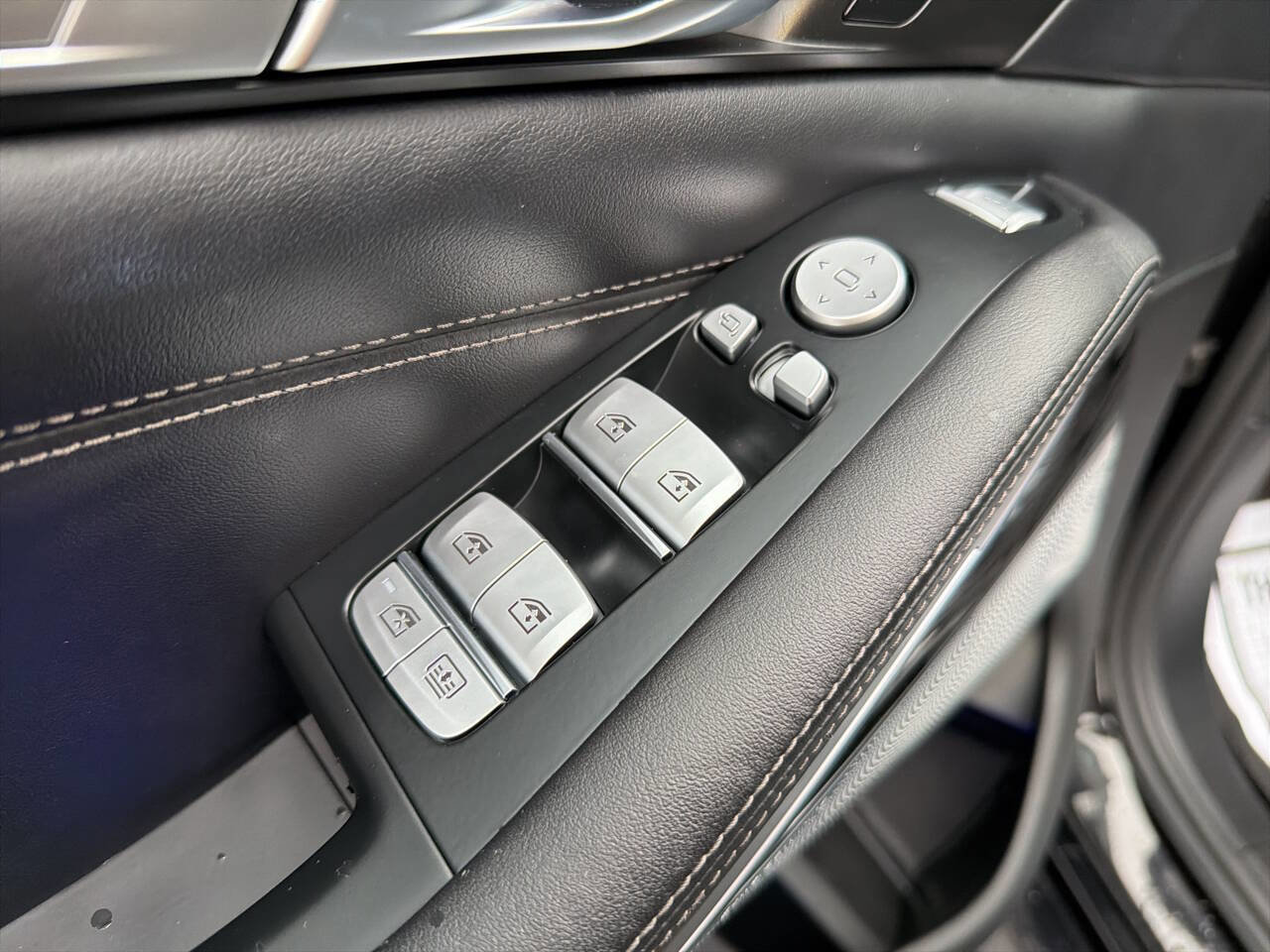 Used 2019 BMW X7 xDrive50i w/ M Sport Package image 44