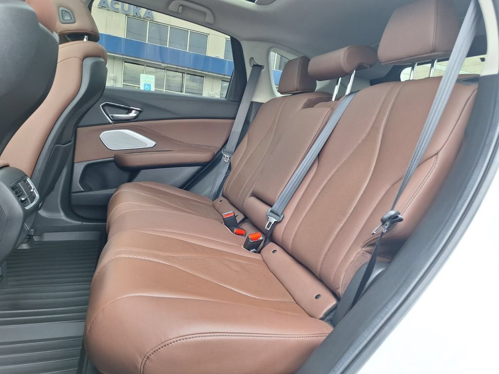Certified 2026 Acura RDX w/ Technology Package AWD/4WD image 13