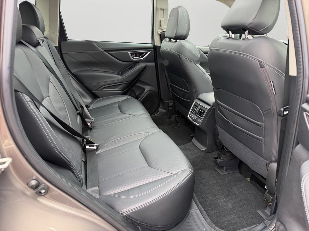 Used 2021 Subaru Forester Touring AWD/4WD image 9