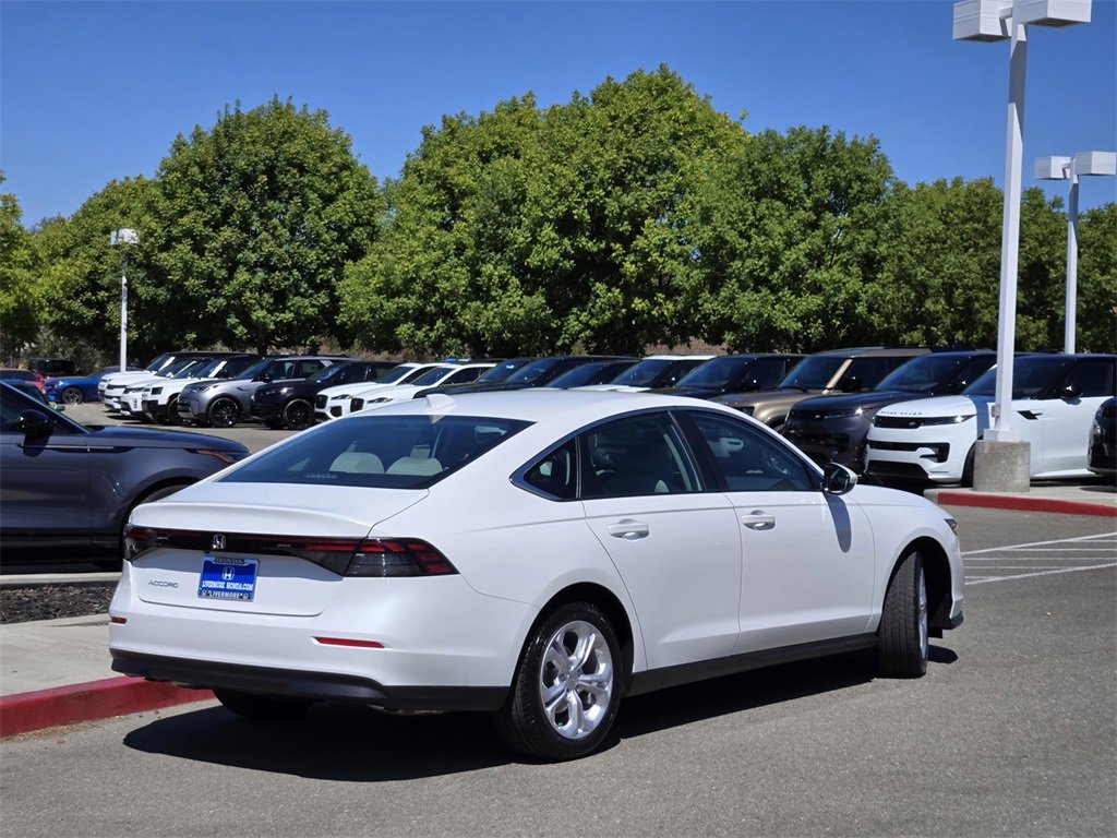 New 2025 Honda Accord LX image 4