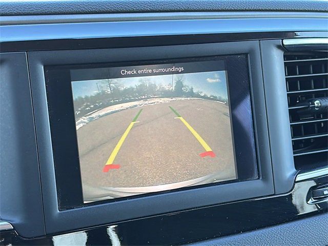 Used 2020 Chrysler Pacifica Touring-L image 33