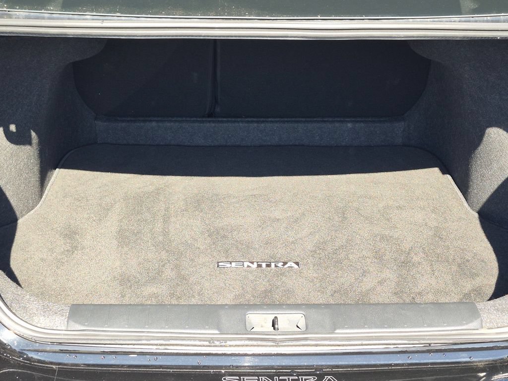 Certified 2025 Nissan Sentra SR FWD image 27