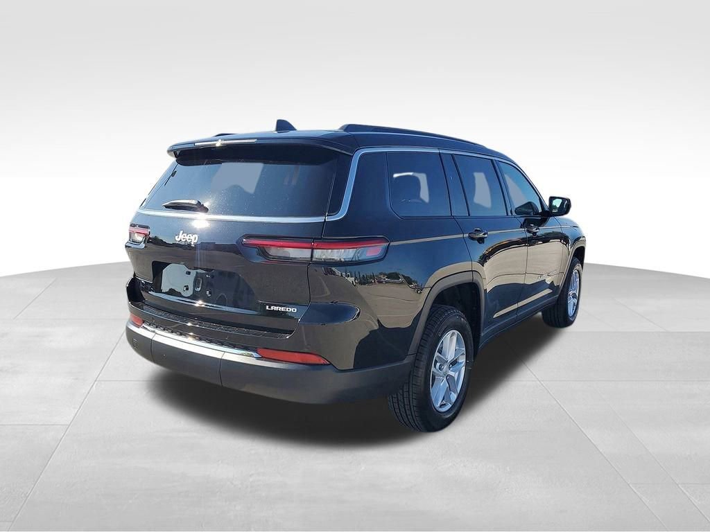 New 2025 Jeep Grand Cherokee L Laredo image 3