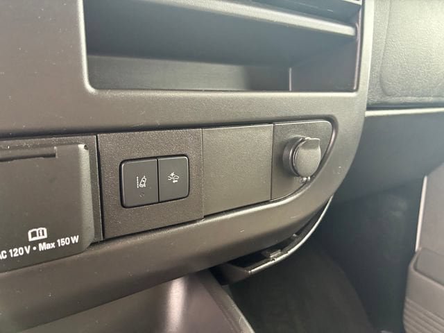 Used 2023 Chevrolet Express 3500 LT w/ LT Preferred Equipment Group RWD image 26