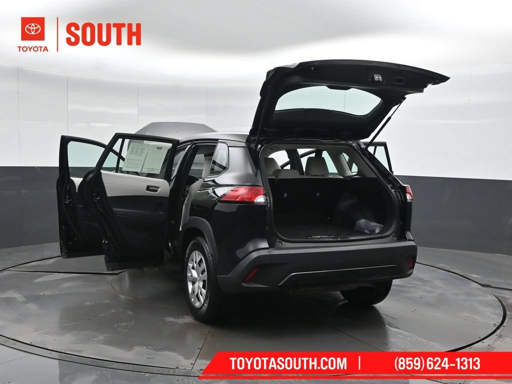 Used 2024 Toyota Corolla Cross L AWD/4WD image 53