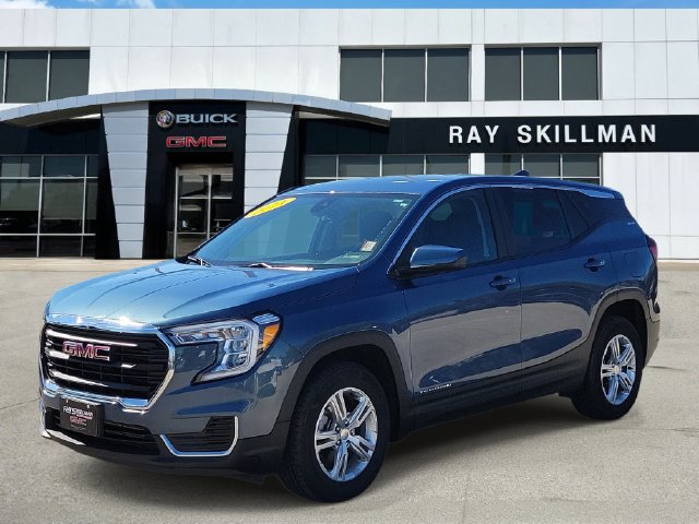 Used 2024 GMC Terrain SLE AWD/4WD image 3