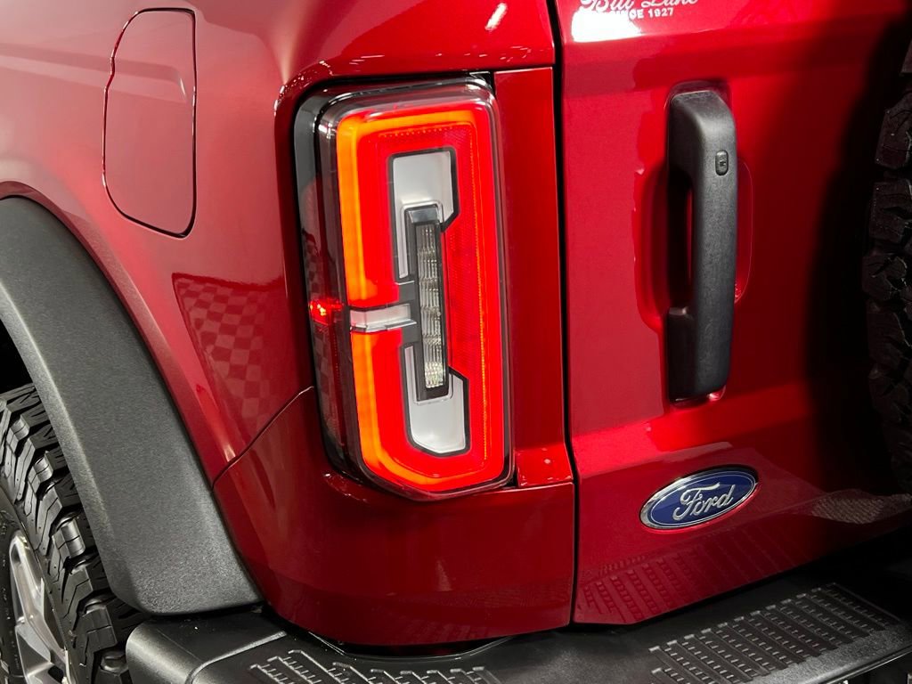 Used 2025 Ford Bronco Badlands image 12
