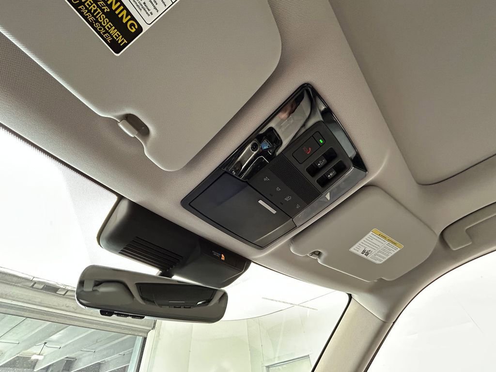 New 2026 Mitsubishi Outlander SE FWD image 19