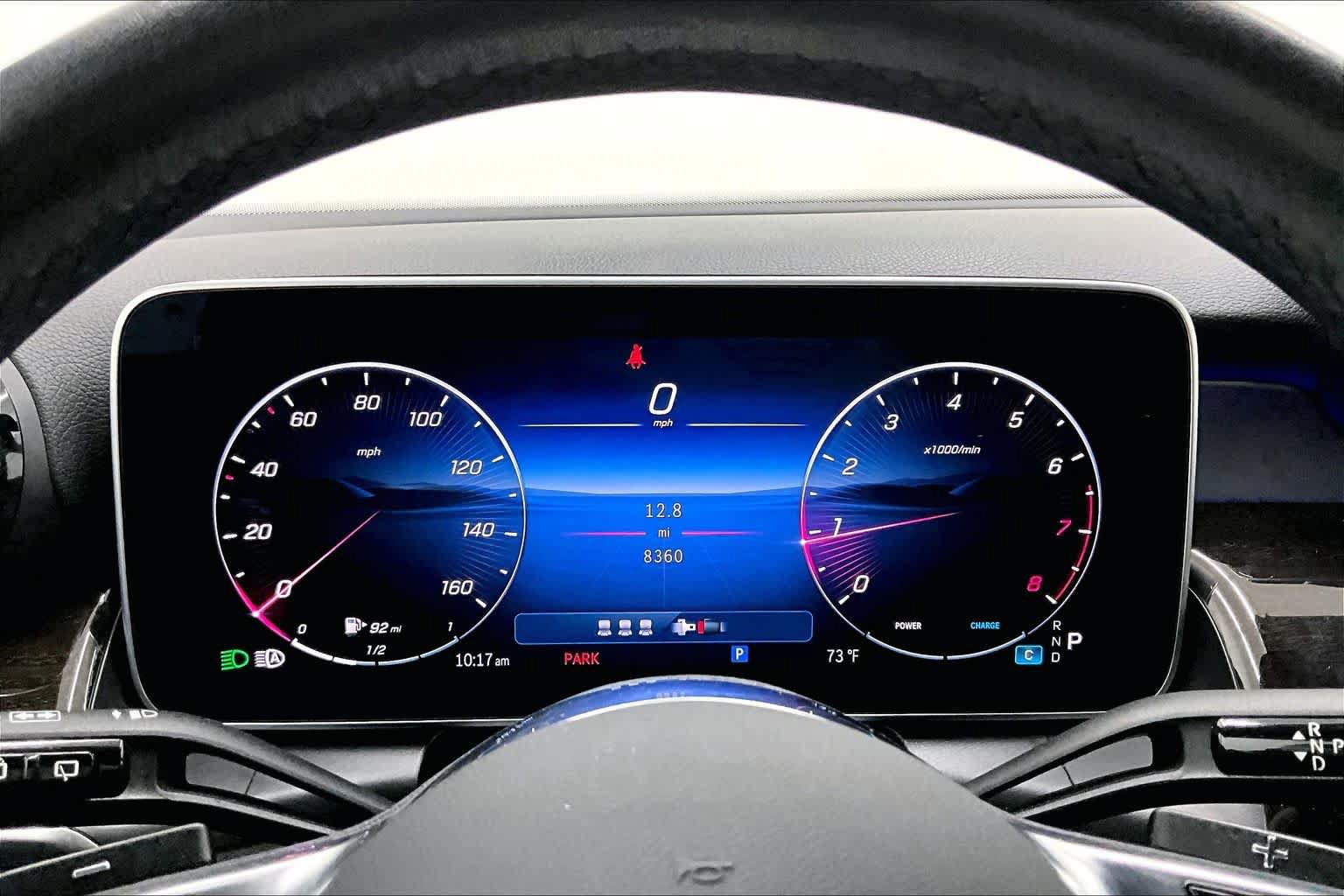 Used 2025 Mercedes-Benz GLC 300 4MATIC image 23