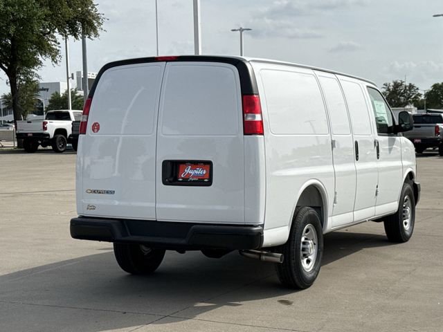 New 2026 Chevrolet Express 2500 RWD image 4