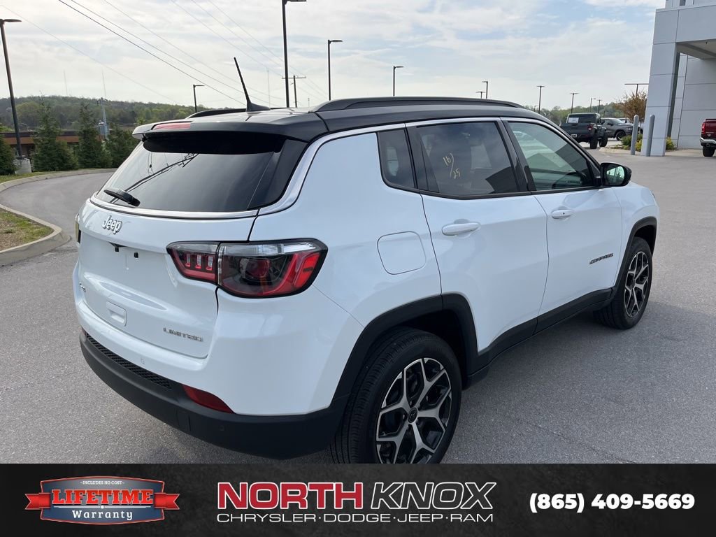 Used 2025 Jeep Compass Limited image 3