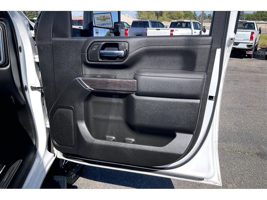 Used 2022 Chevrolet Silverado 3500 LTZ w/ Z71 Off-Road Package AWD/4WD image 25