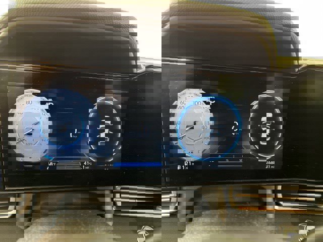 Used 2023 Hyundai Elantra SEL w/ Convenience Package image 19